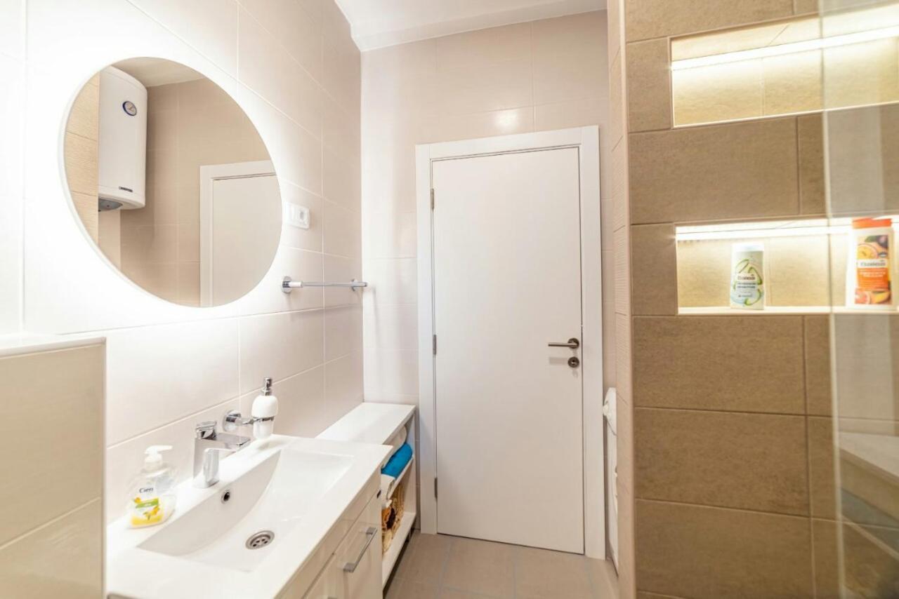 Apartman Danube Lux Novi Sad Extérieur photo